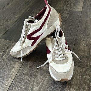 Like new size 39.5 (81/2) Rag and Bone casual sneakers with maroon texture